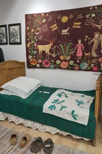 e27d6477-0fe8-4b31-90fb-4480f7c29f93 (1)